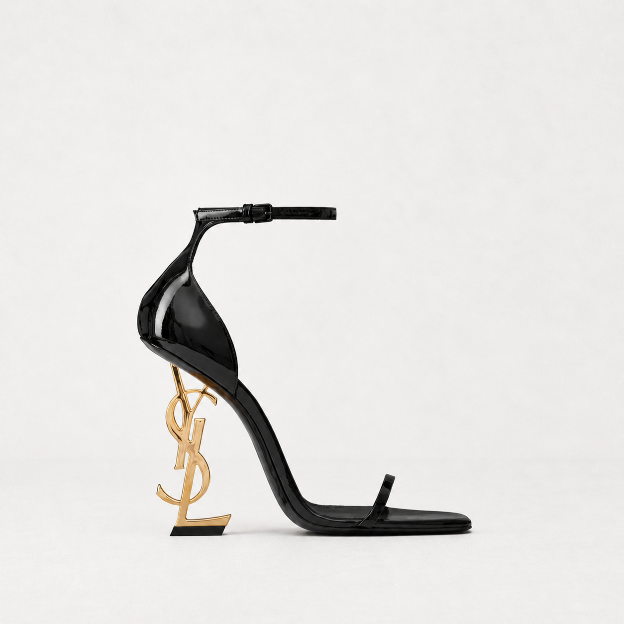 Patent leather heeled sandals